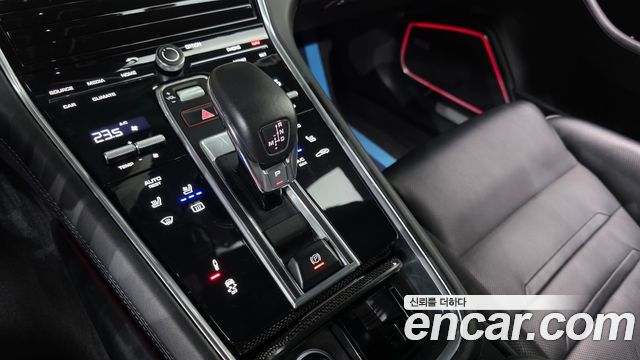 Porsche Panamera (971) 3.0 AWD 2018 — фото 9