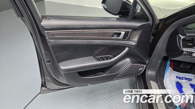 Porsche Panamera (971) 3.0 AWD 2018 — фото 24