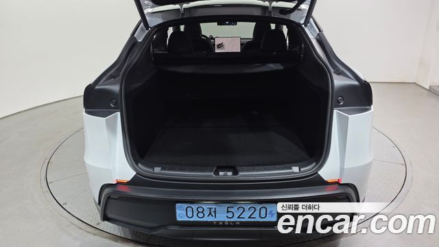 Tesla Model Y Premium Long Range AWD 2026 — фото 31