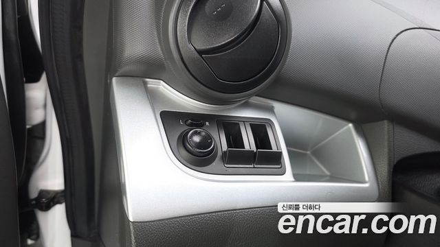 Chevrolet Spark LS+ 2014 — фото 35