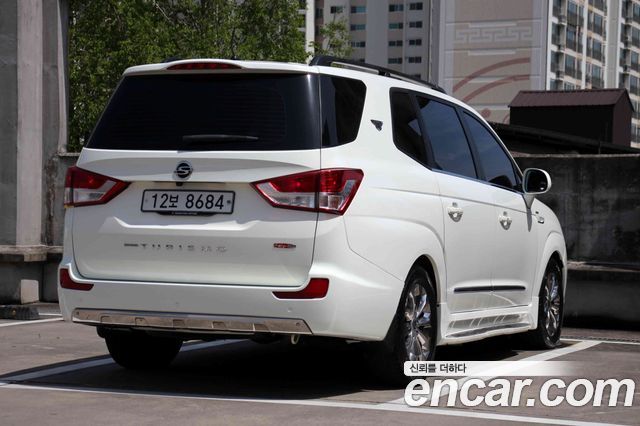 KG Mobility (SsangYong) Korando Turismo 4WD TX 9-seater 2017 — фото 5