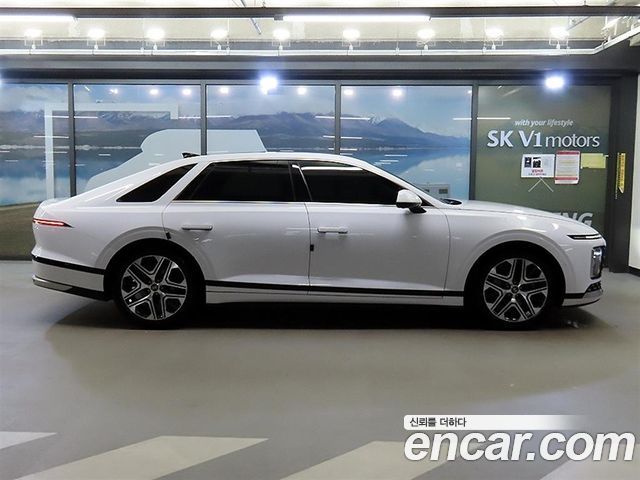Hyundai Grandeur (GN7) 2,5 Gasoline 2WD Exclusive 2024 — фото 3