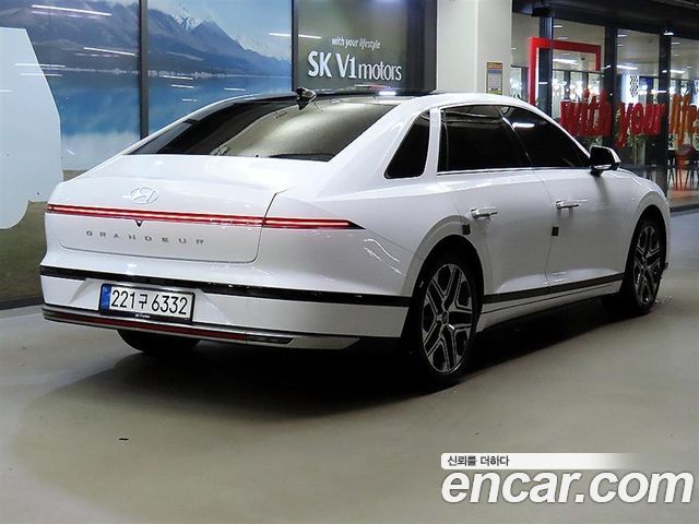 Hyundai Grandeur (GN7) 2,5 Gasoline 2WD Exclusive 2024 — фото 4