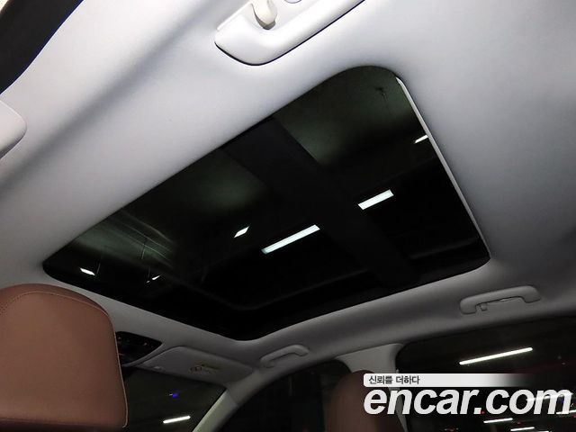 Hyundai Grandeur (GN7) 2,5 Gasoline 2WD Exclusive 2024 — фото 20