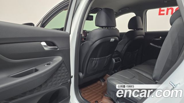 Hyundai Santa Fe Diesel 2.2 4WD Exclusive 2023 — фото 27