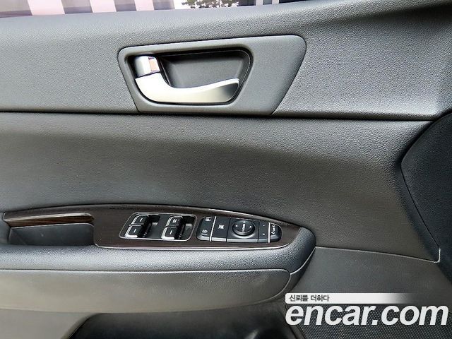 Kia K5 (II) 2.0 SX Prestige 2016 — фото 15
