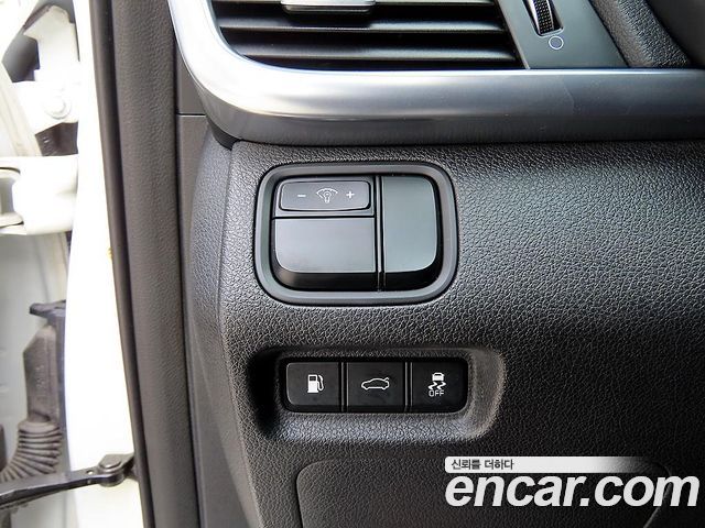 Kia K5 (II) 2.0 SX Prestige 2016 — фото 16