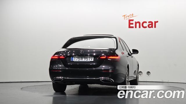 Mercedes-Benz E-Class (W213) E250 Avantgarde 2021 — фото 4