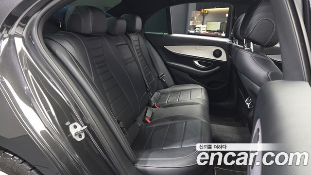 Mercedes-Benz E-Class (W213) E250 Avantgarde 2021 — фото 12