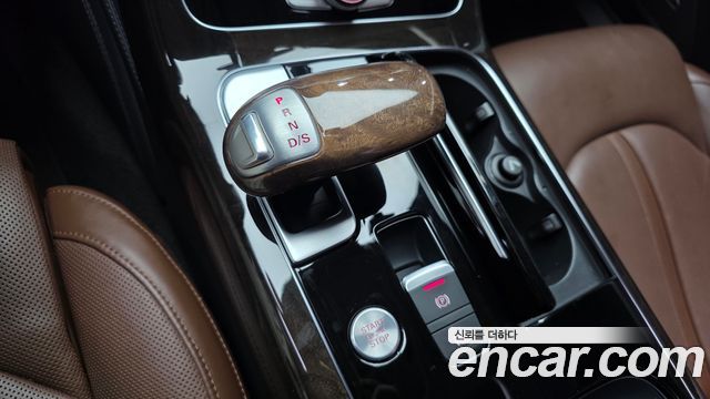 Audi A8 60 TDI Quattro LWB D4 2015 — фото 9