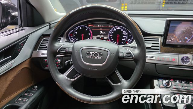 Audi A8 60 TDI Quattro LWB D4 2015 — фото 13