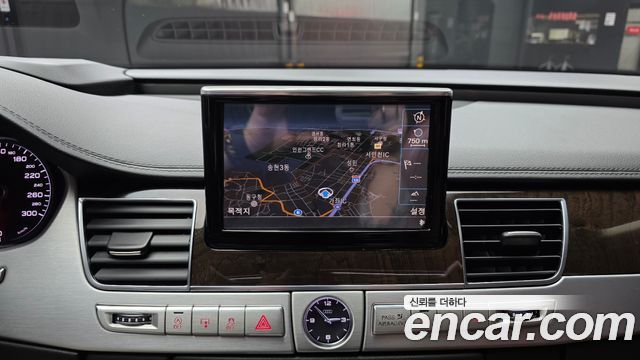 Audi A8 60 TDI Quattro LWB D4 2015 — фото 14