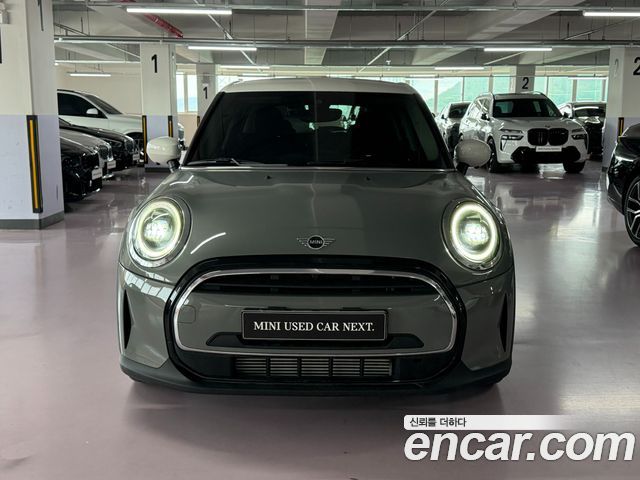 MINI Cooper 5Door Classic Third Generation 2023 — фото 2