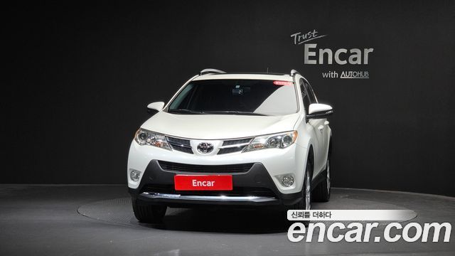 Toyota RAV4 2.5 2WD 4th 2015 — фото 3