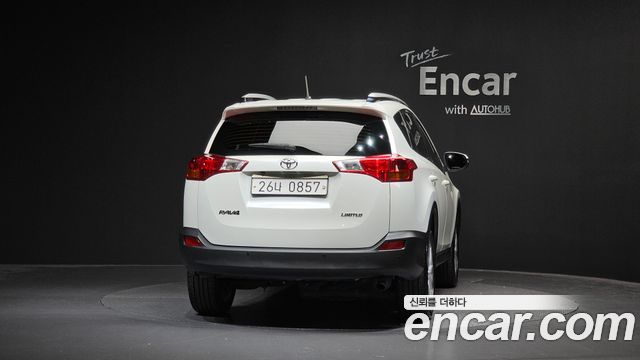 Toyota RAV4 2.5 2WD 4th 2015 — фото 4