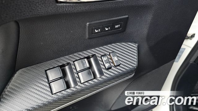 Toyota RAV4 2.5 2WD 4th 2015 — фото 20