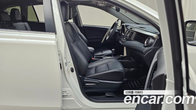 Toyota RAV4 2.5 2WD 4th 2015 — фото 26