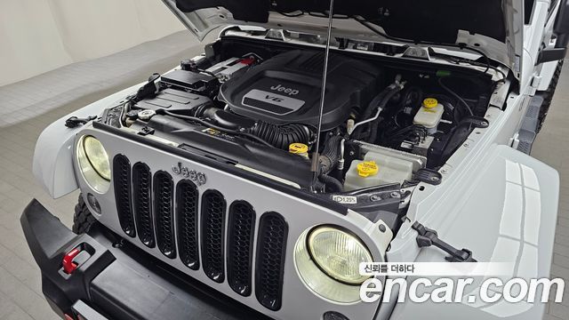 Jeep Wrangler (JK) 3.6 Sahara 4Door 2017 — фото 6