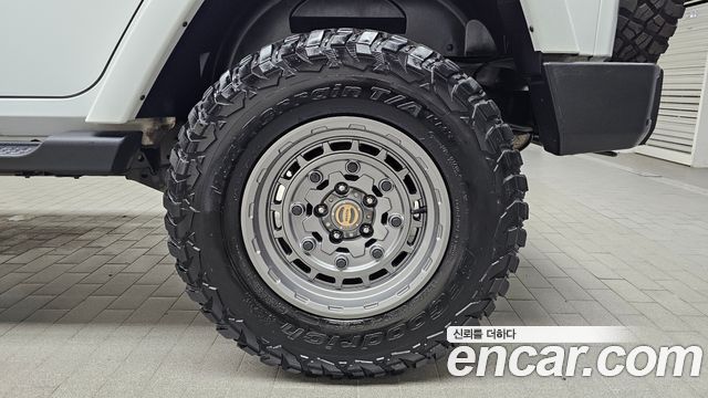 Jeep Wrangler (JK) 3.6 Sahara 4Door 2017 — фото 21