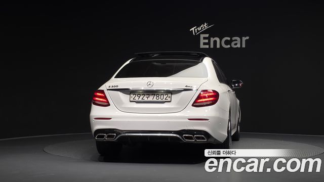 Mercedes-Benz E-Class (W213) E300 4MATIC AMG Line 2020 — фото 4
