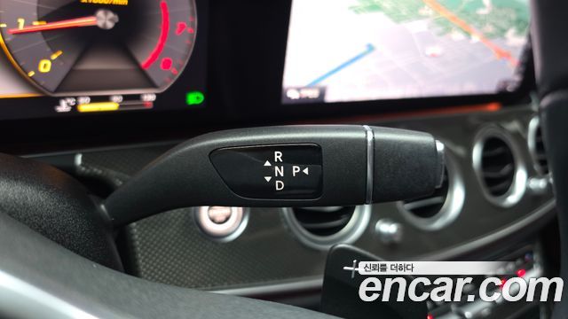 Mercedes-Benz E-Class (W213) E300 4MATIC AMG Line 2020 — фото 9