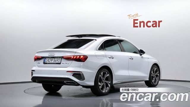 Audi A3 (8Y) 40 TFSI Premium 2024 — фото 2