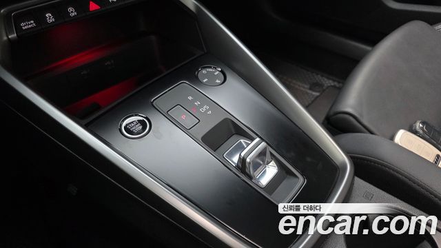 Audi A3 (8Y) 40 TFSI Premium 2024 — фото 9