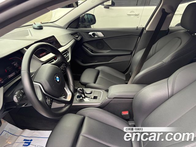 BMW 2 Series Gran Coupe (F44) 218d Advantage 2021 — фото 17