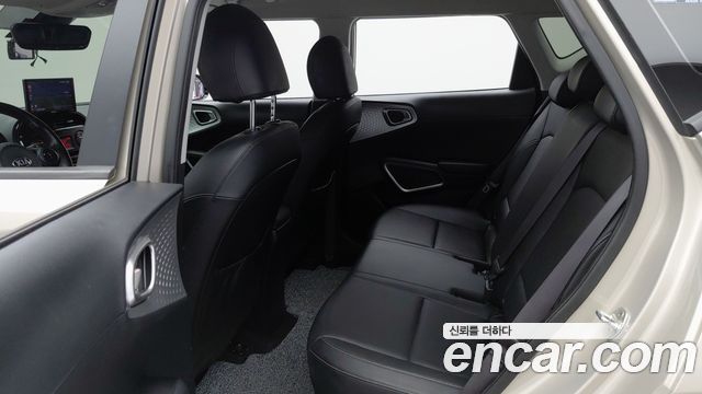 Kia Soul Booster 1.6 T-GDI Prestige 2021 — фото 15