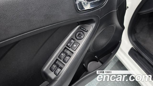Kia K3 Prestige 2013 — фото 19