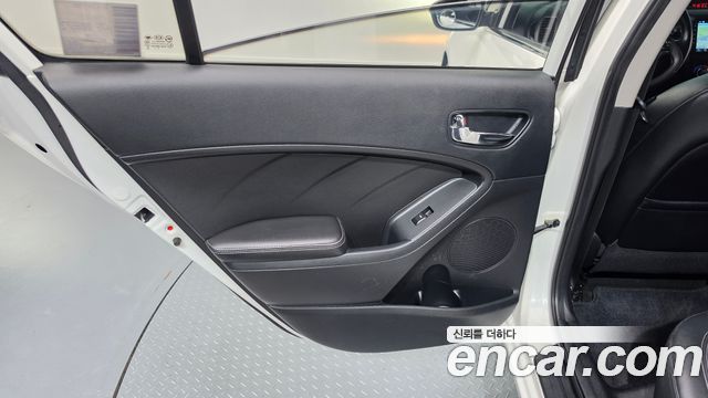Kia K3 Prestige 2013 — фото 25