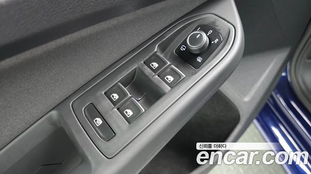 Volkswagen Golf (VIII) 2.0 TDI Prestige 2022 — фото 19