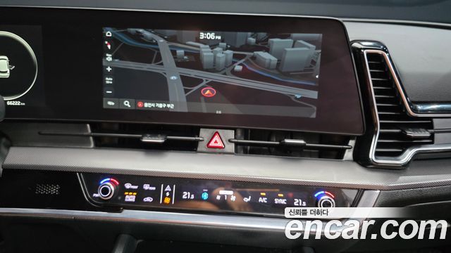 Kia Sportage (V) Gasoline 1.6 Turbo 2WD Nobleless 2023 — фото 13
