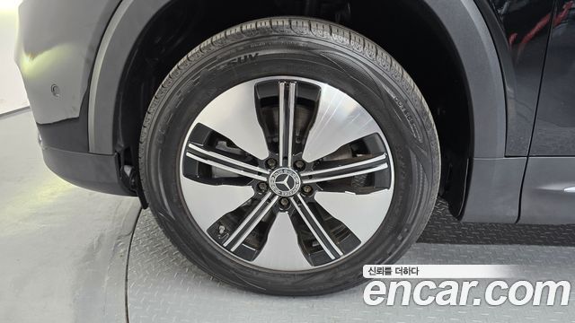 Mercedes-Benz EQB (X243) EQB300 4MATIC Electric Art 2024 — фото 5
