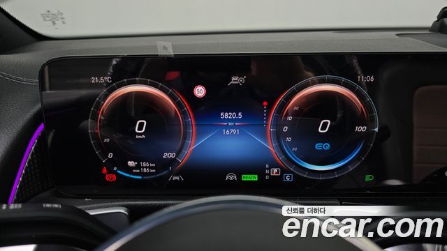 Mercedes-Benz EQB (X243) EQB300 4MATIC Electric Art 2024 — фото 8