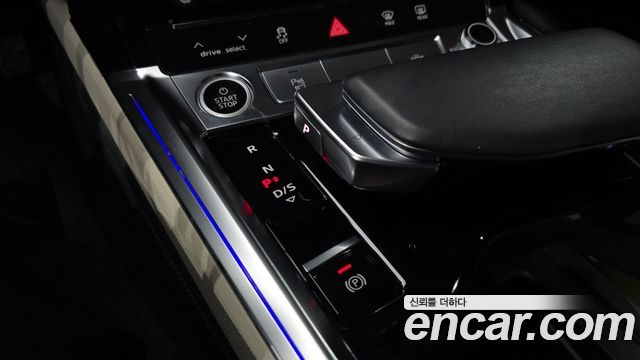 Audi e-tron 55 Quattro Sportback 2021 — фото 9