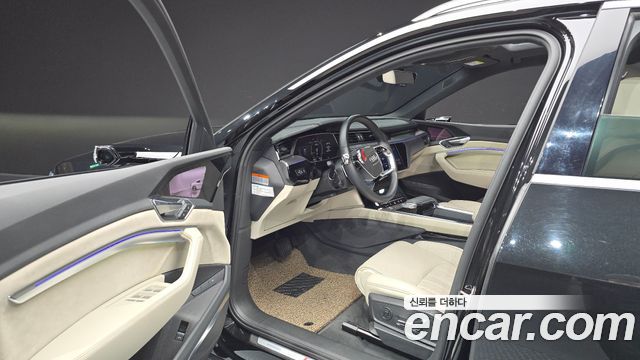 Audi e-tron 55 Quattro Sportback 2021 — фото 10