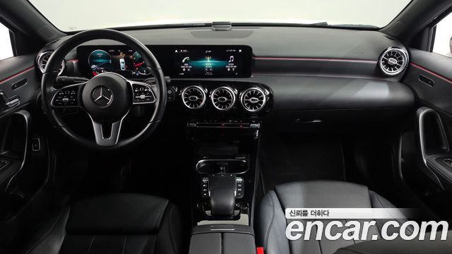Mercedes-Benz A-Class (W177) A220 Sedan 2021 — фото 7