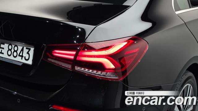 Mercedes-Benz A-Class (W177) A220 Sedan 2021 — фото 23