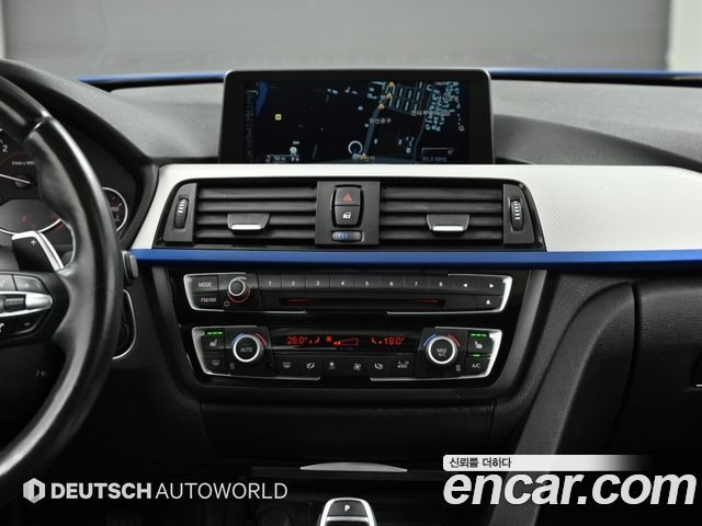 BMW 4 Series (F32) 420d M Sport Coupe 2015 — фото 18