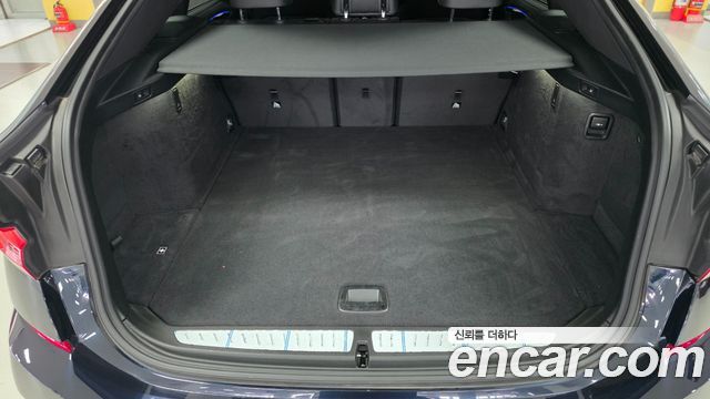 BMW 6 Series GT (G32) 630i xDrive M Sport 2023 — фото 15