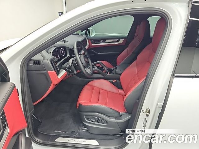 Porsche Cayenne (PO536) 3.0 E-Hybrid Coupe 2025 — фото 15
