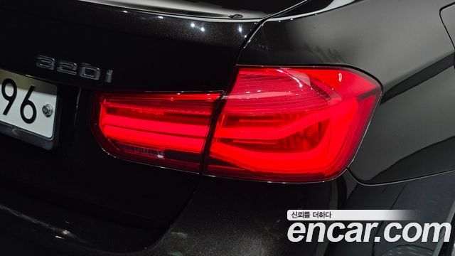 BMW 3 Series (F30) 320i M Sport 2018 — фото 23