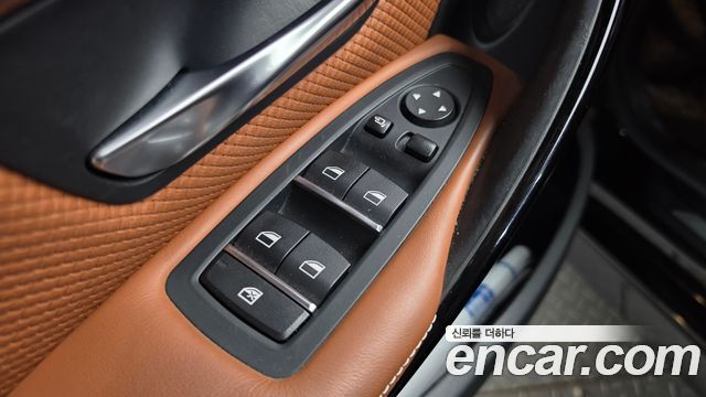 BMW 3 Series (F30) 320i M Sport 2018 — фото 33