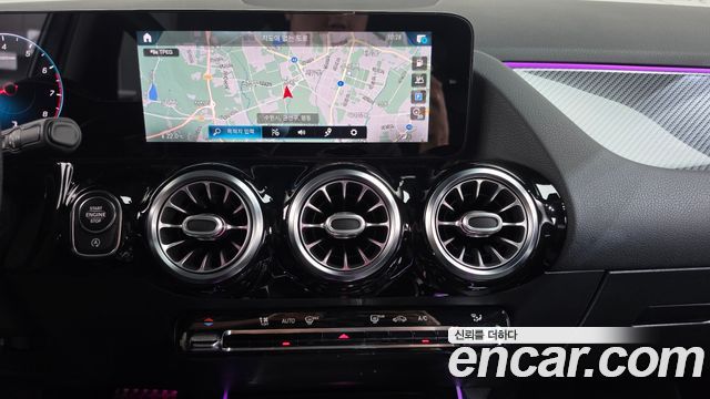 Mercedes-Benz GLA-Class (H247) GLA250 4MATIC 2021 — фото 12