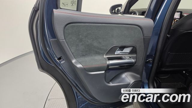 Mercedes-Benz GLA-Class (H247) GLA250 4MATIC 2021 — фото 25