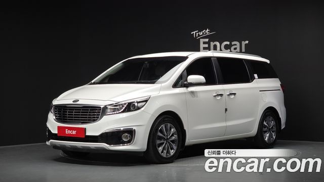 Kia Carnival 9-seater Luxury