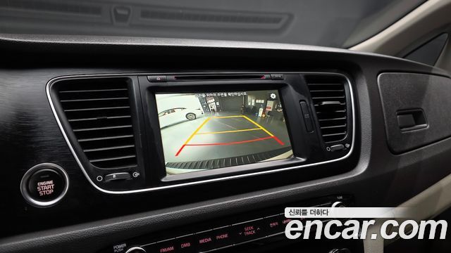 Kia Carnival 9-seater Luxury 2015 — фото 15