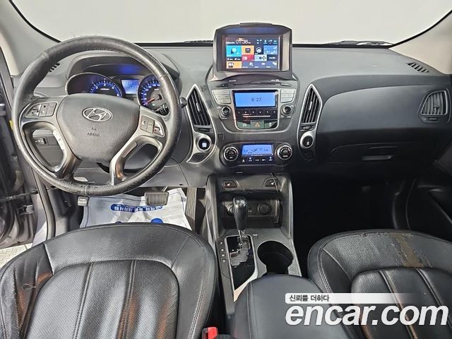 Hyundai Tucson ix Diesel 2WD LX20 Luxury 2012 — фото 5