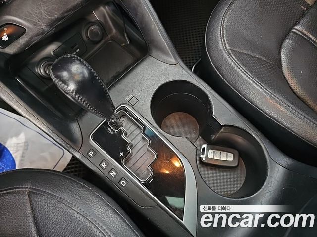 Hyundai Tucson ix Diesel 2WD LX20 Luxury 2012 — фото 8